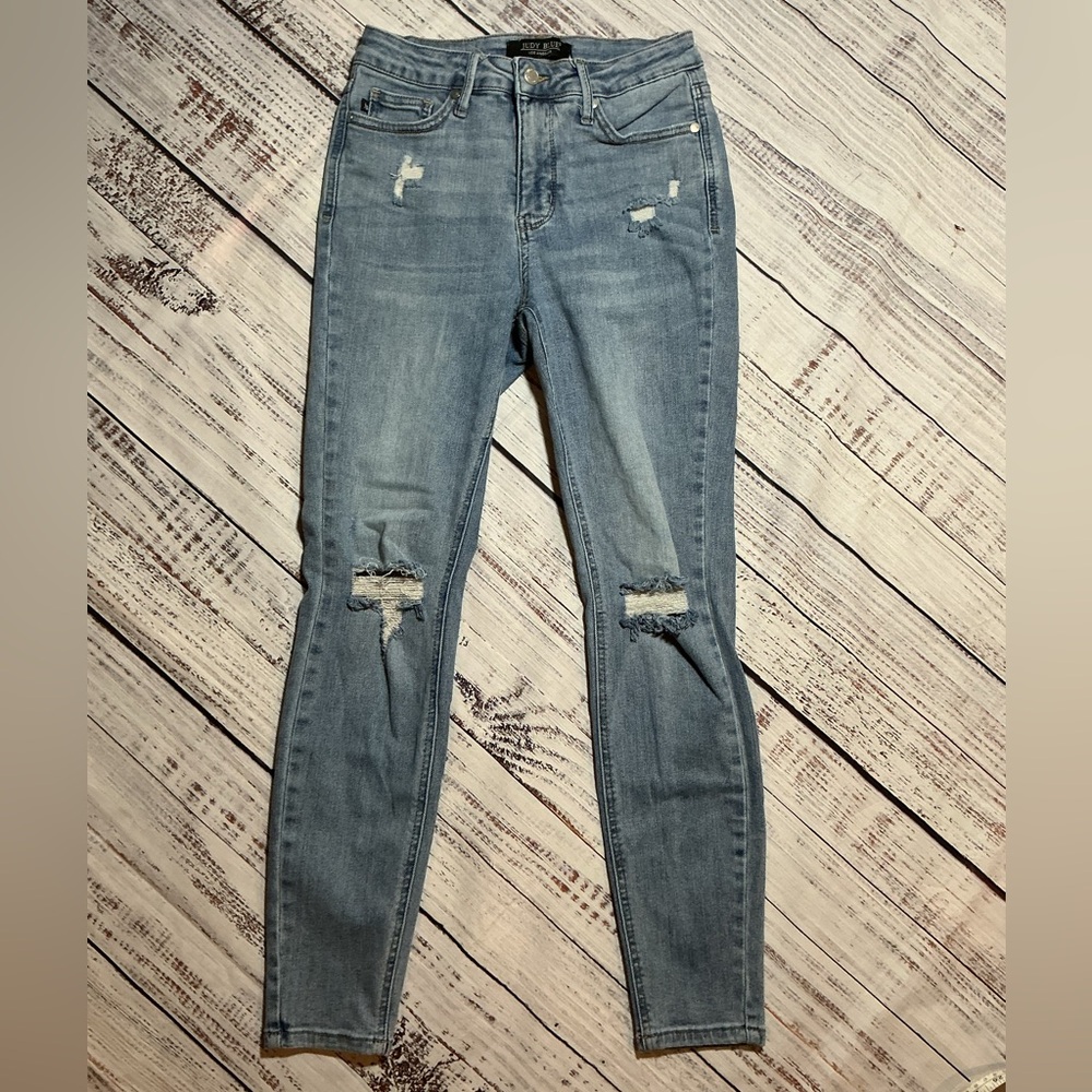 Judy Blue Skinny Distressed denim. Size 3/26.